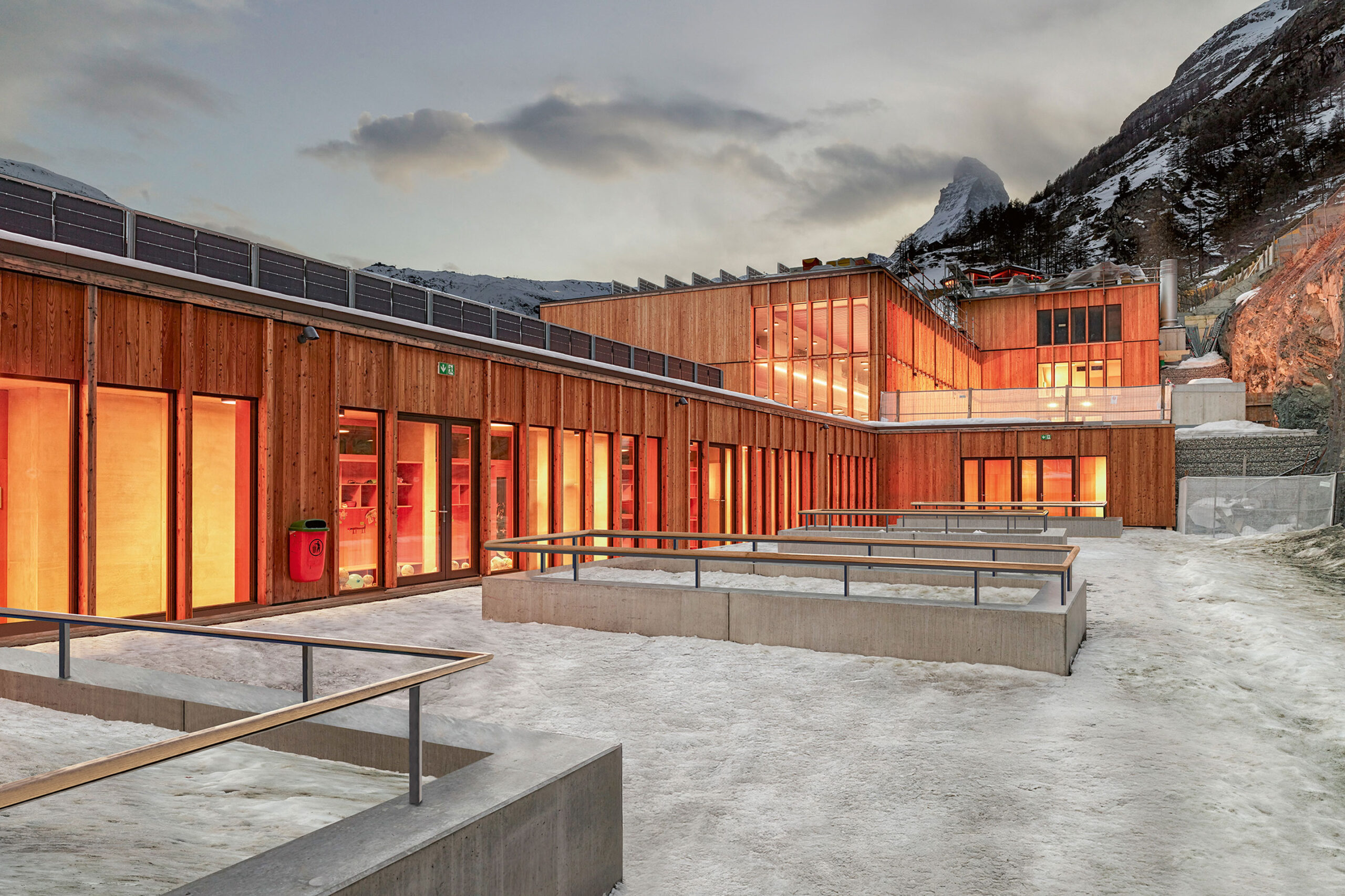 Neubau Schulhaus Niww Walka in Zermatt
